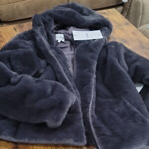 Elegant Black Faux Fur Women's Ski Jacket